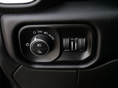 Used 2022 RAM 2500 Laramie image 26