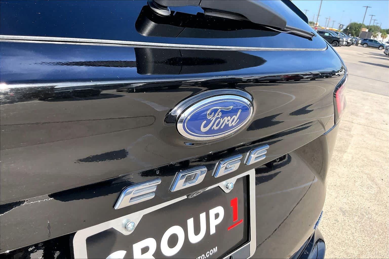 Used 2023 Ford Edge SEL AWD/4WD image 30