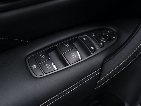 Used 2021 INFINITI QX80 Premium Select w/ All-Season Package image 16