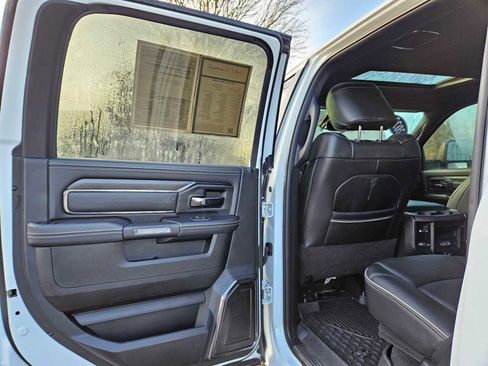 Used 2023 RAM 2500 Limited image 19