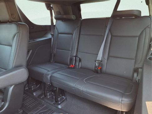 Used 2024 GMC Yukon Denali AWD/4WD image 19
