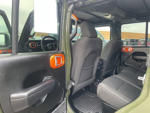 Used 2023 Jeep Gladiator Sport image 35