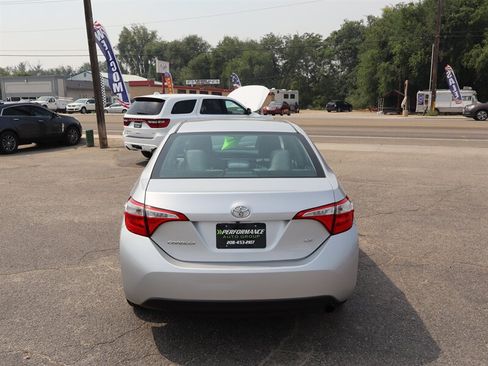 Used 2016 Toyota Corolla LE FWD image 5