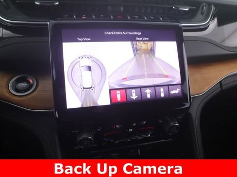 Used 2025 Jeep Grand Cherokee Summit image 26