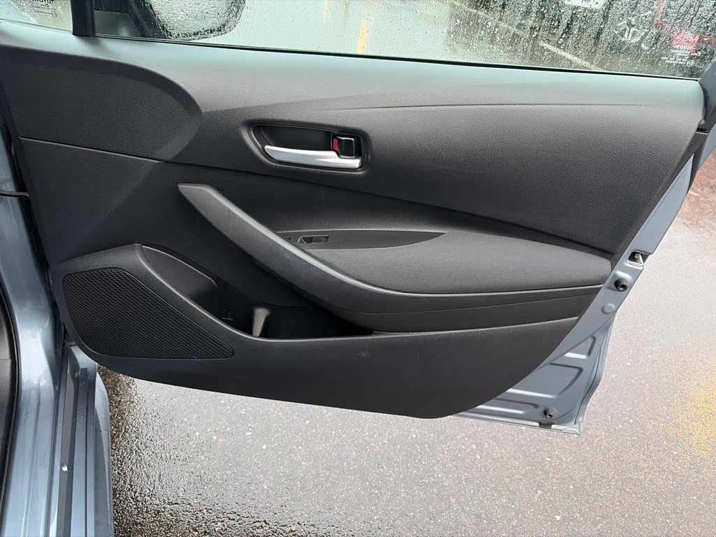 Used 2021 Toyota Corolla LE FWD image 12