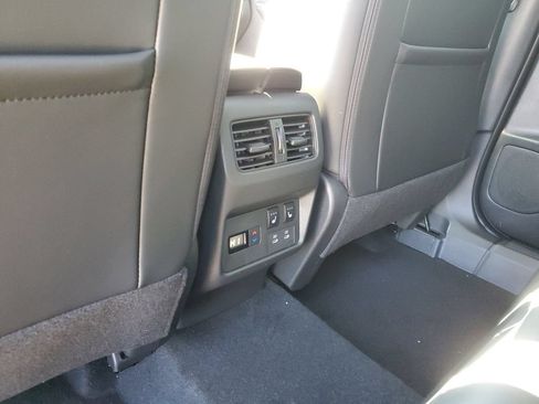 New 2026 Nissan Rogue Platinum w/ Platinum Premium Package AWD/4WD image 13