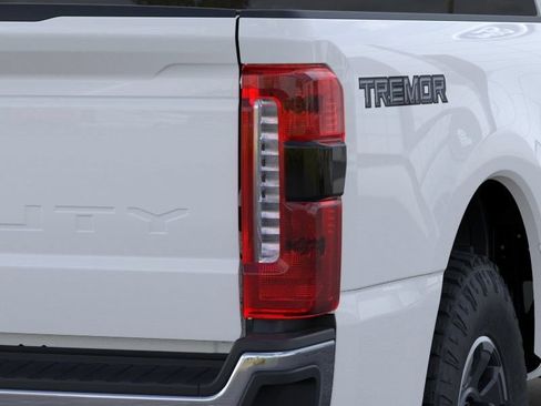 New 2026 Ford F250 XLT w/ XLT Premium Package AWD/4WD image 44