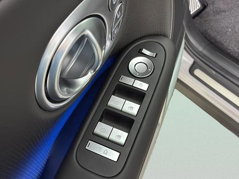 New 2026 Hyundai Ioniq 9 Calligraphy image 9