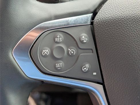 Used 2023 Chevrolet Traverse LT AWD/4WD image 25