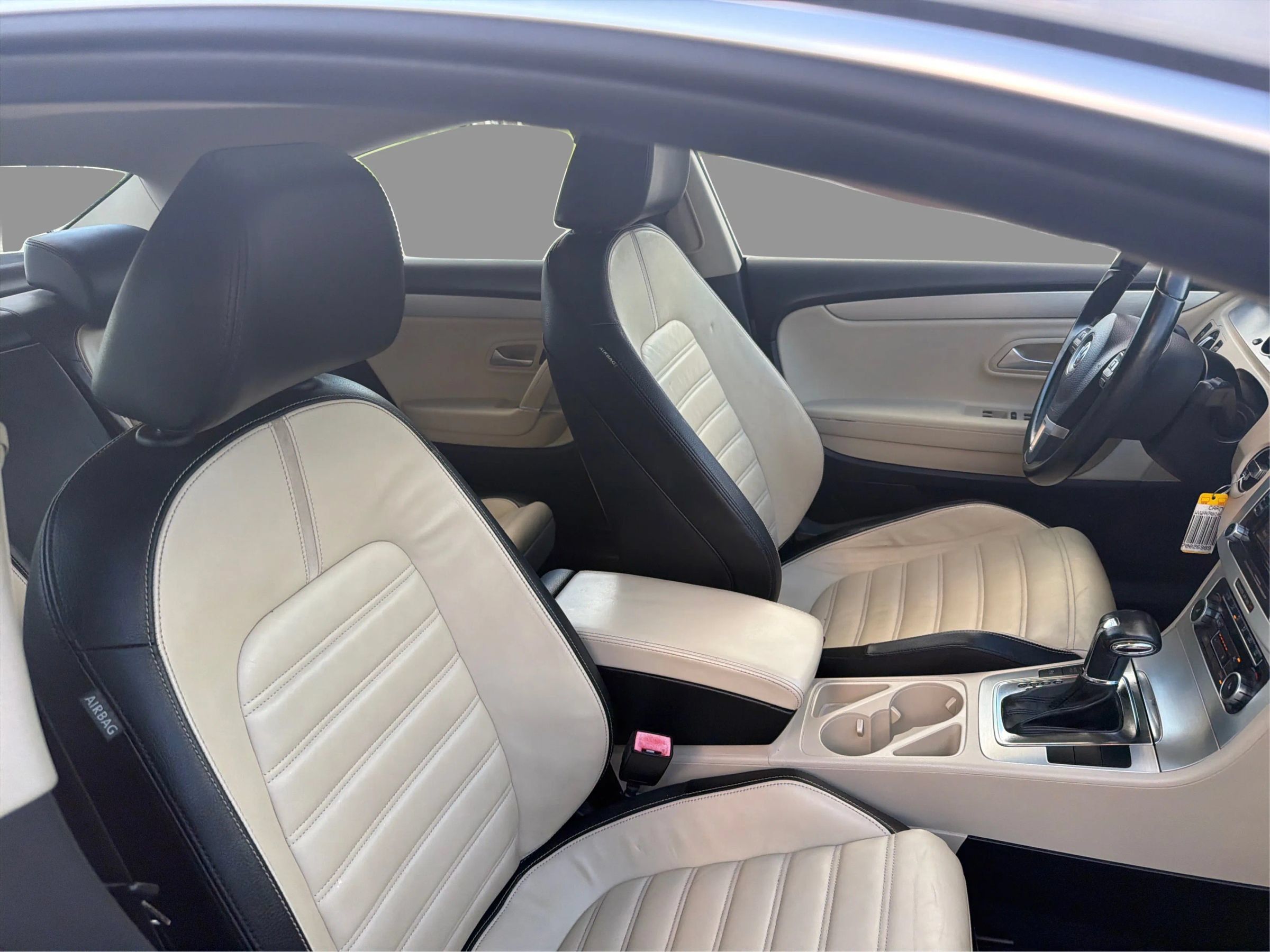 Used 2010 Volkswagen CC Luxury FWD image 26