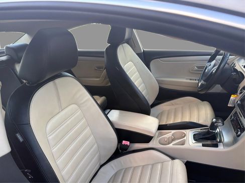 Used 2010 Volkswagen CC Luxury FWD image 26