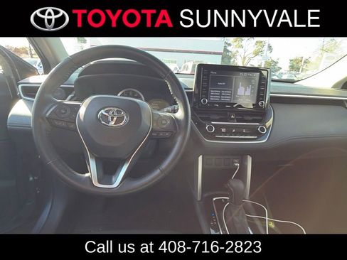 Used 2023 Toyota Corolla Cross L image 2
