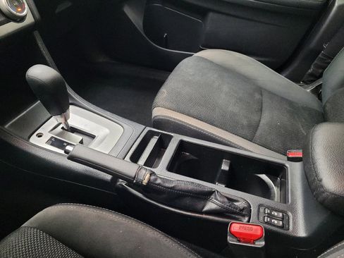 Used 2015 Subaru Crosstrek 2.0i Premium AWD/4WD image 26