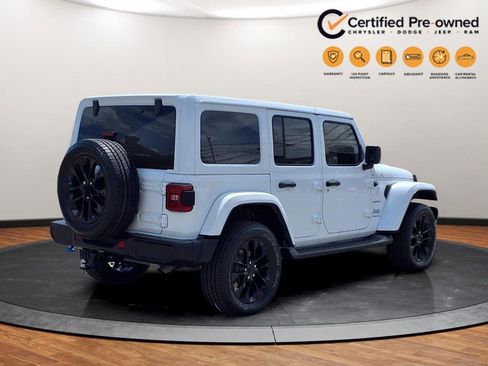 Used 2023 Jeep Wrangler Unlimited Sahara w/ Cold Weather Group AWD/4WD image 20