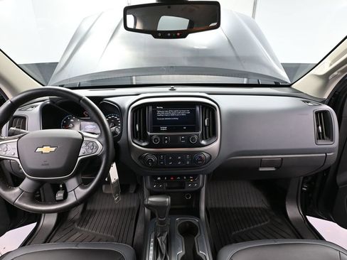 Used 2020 Chevrolet Colorado Z71 AWD/4WD image 25