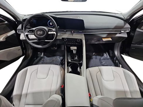 New 2026 Hyundai Elantra Limited image 9