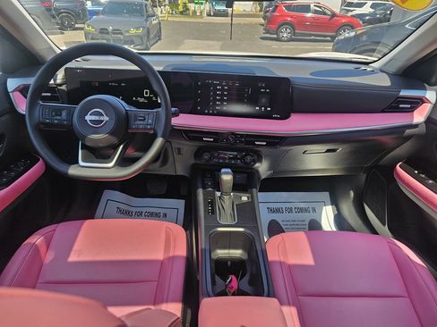 Used 2026 Nissan Kicks SV w/ SV Premium Package AWD/4WD image 32