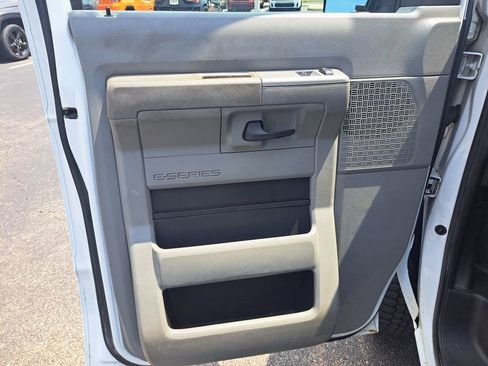 Used 2013 Ford E-350 and Econoline 350 Extended Super Duty w/ Commercial Cargo Van Pkg RWD image 30