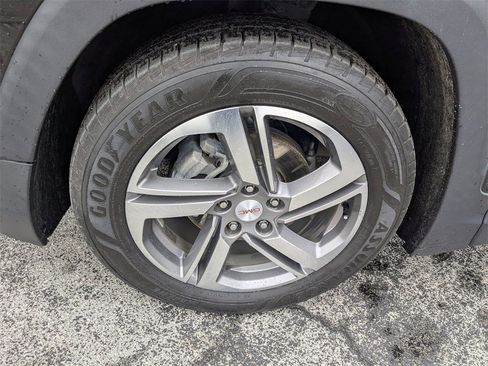 Used 2019 GMC Terrain SLT w/ Preferred Package image 16