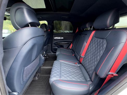 Used 2023 Genesis GV70 3.5T Sport w/ Sport Prestige Package image 17