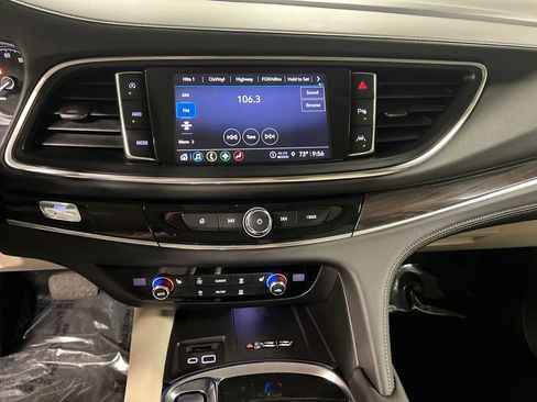Certified 2024 Buick Enclave Essence w/ Trailering Package, 5000 lbs. AWD/4WD image 24