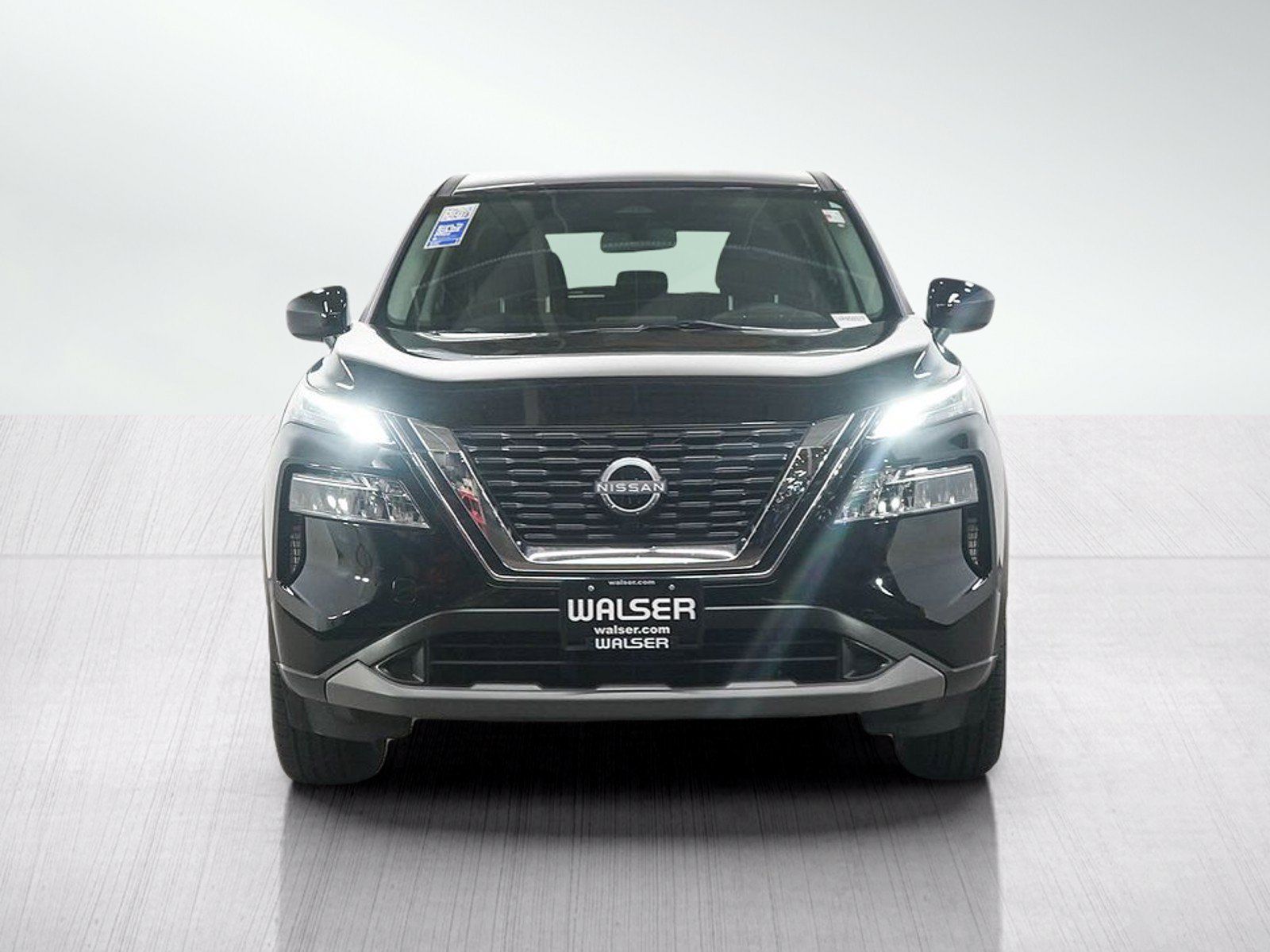 Used 2023 Nissan Rogue SV AWD/4WD image 9