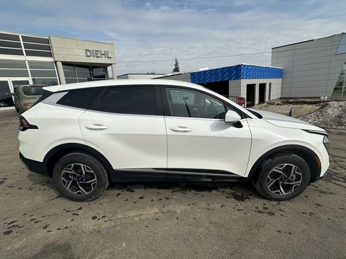 Certified 2023 Kia Sportage LX image 5