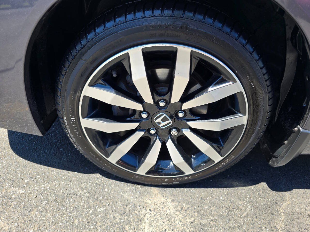 Used 2015 Honda Civic EX-L image 11