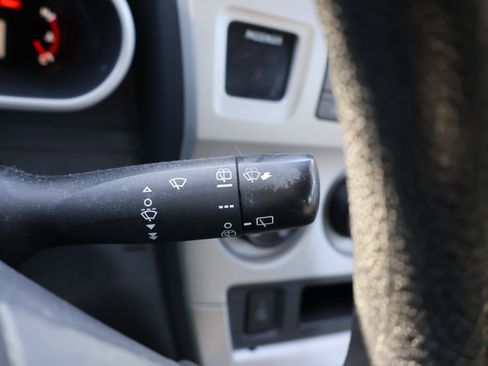 Used 2010 Pontiac Vibe w/ Preferred Package image 33