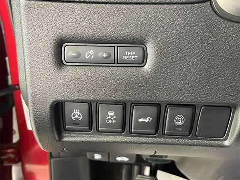 Used 2020 Nissan Murano SL w/ Moonroof Package image 16