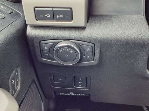 Used 2021 Ford F250 Lariat AWD/4WD image 22
