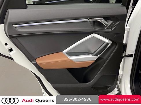 Used 2023 Audi Q3 2.0T Premium Plus w/ Premium Plus Package AWD/4WD image 11