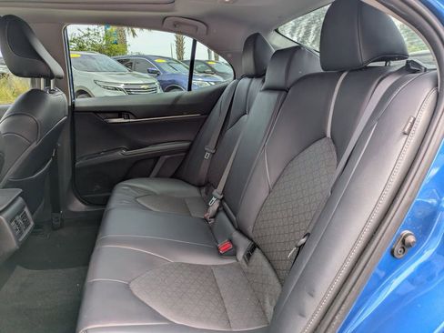 Used 2020 Toyota Camry XSE image 12