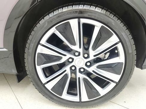 Used 2024 Cadillac Lyriq Luxury AWD/4WD image 75