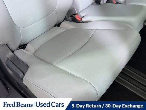 Used 2024 Toyota Sienna XLE image 36