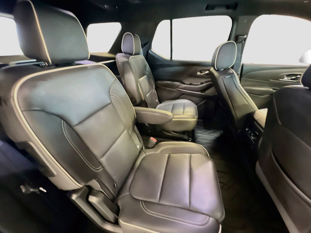 Used 2023 Chevrolet Traverse Premier w/ Redline Edition AWD/4WD image 29