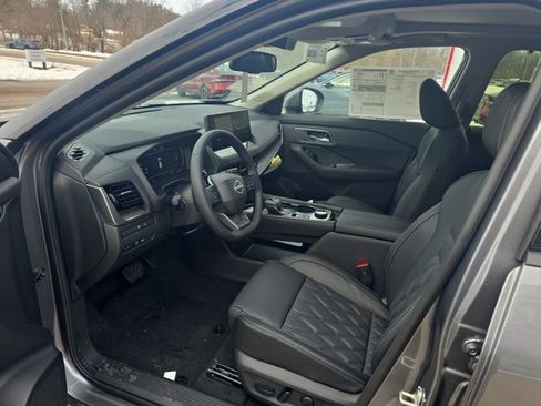 New 2026 Nissan Rogue Platinum image 15