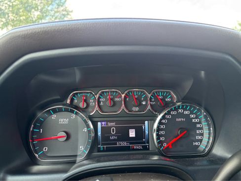 Used 2018 GMC Sierra 2500 SLT w/ Duramax Plus Package AWD/4WD image 7