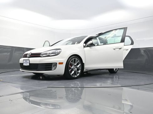 Used 2013 Volkswagen Golf 4-Door FWD image 33