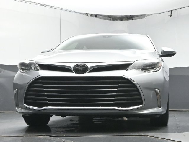Used 2016 Toyota Avalon Limited w/ Toyota Safety Sense Package FWD image 37