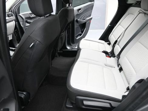 Used 2025 Ford Escape Active AWD/4WD image 15