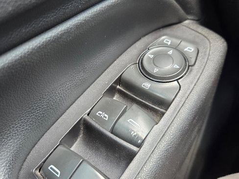 Used 2018 Chevrolet Equinox LT w/ LPO, Cargo Package image 20