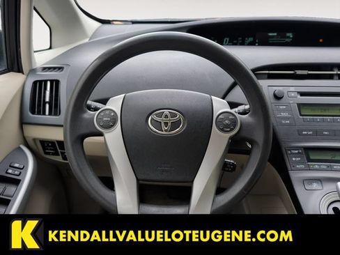 Used 2010 Toyota Prius Two FWD image 12
