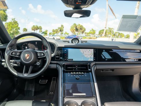 Used 2024 Porsche Panamera w/ Premium Package RWD image 18