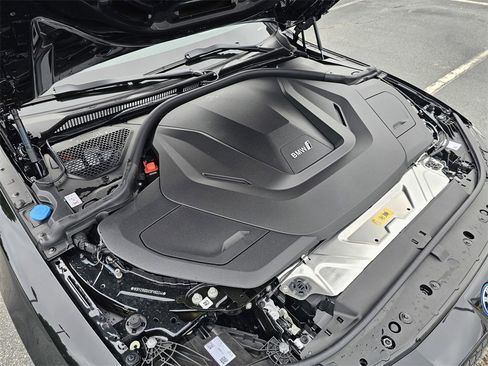 Used 2025 BMW i4 eDrive40 w/ M Sport Package image 27