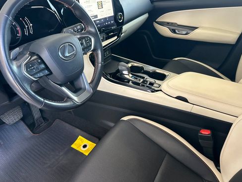 Certified 2024 Lexus NX 250 FWD image 7