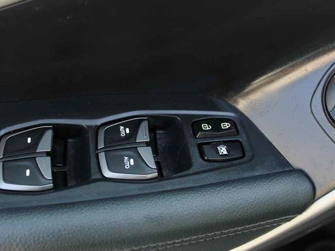 Used 2016 Hyundai Santa Fe Sport 2.0T w/ Option Group 05 image 13