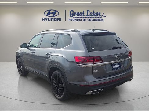 Used 2022 Volkswagen Atlas SE AWD/4WD image 3