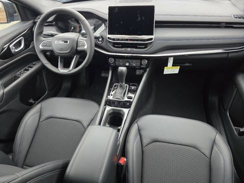 New 2026 Jeep Compass Latitude AWD/4WD image 13