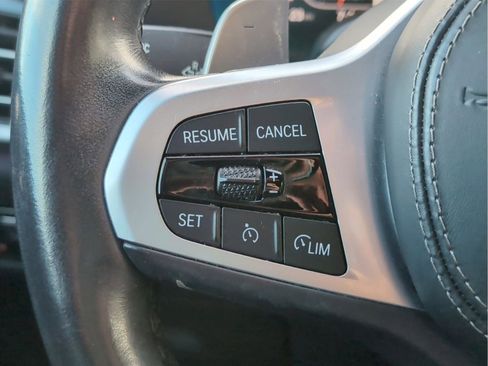 Used 2022 BMW X5 sDrive40i w/ M Sport Package image 25